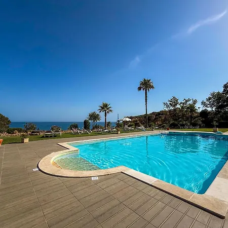 Appartement Calm Stunning Beachfront Wsea Views